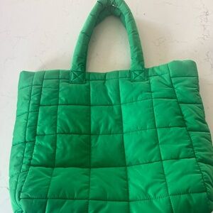 GAP Quilted Puffer Tote in Green